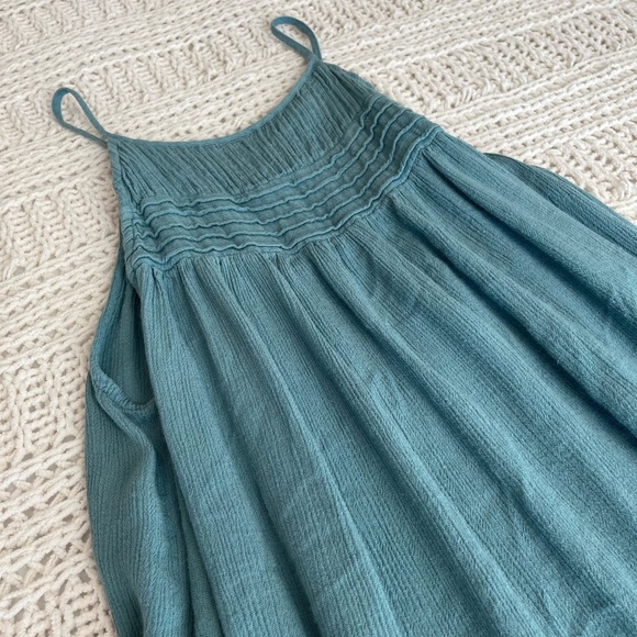 O’Neil size s turquoise tank - Picture 2 of 2